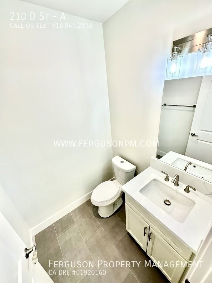 210 D St #A - Photo 7 of 17