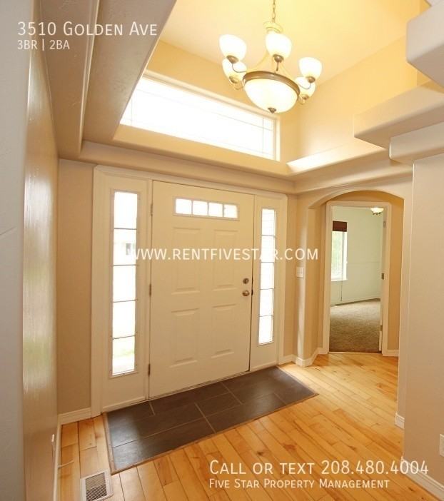 3510 Golden Ave - Photo 2 of 36