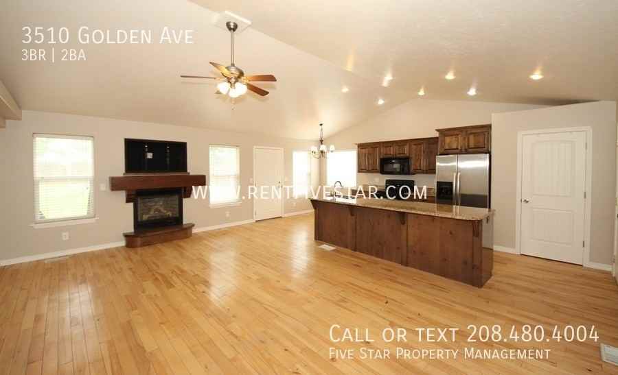 3510 Golden Ave - Photo 3 of 36