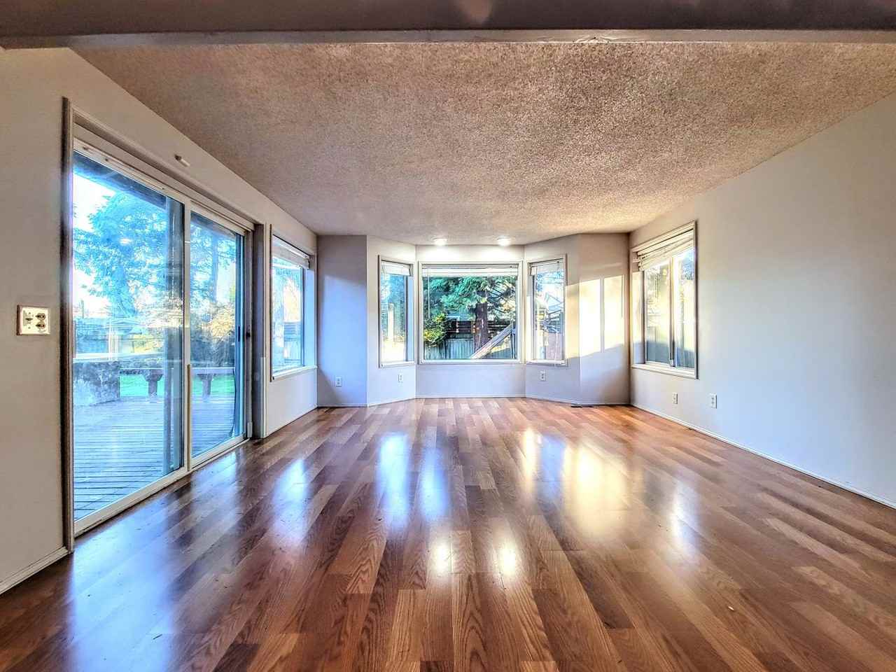 7848 131st Ave Ne - Photo 5 of 14