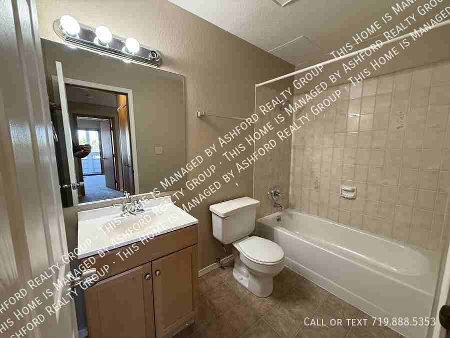 1238 Firefly Cir - Photo 5 of 13