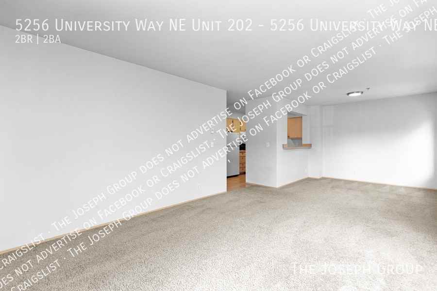 5256 University Way Ne Apt 202 - Photo 4 of 29