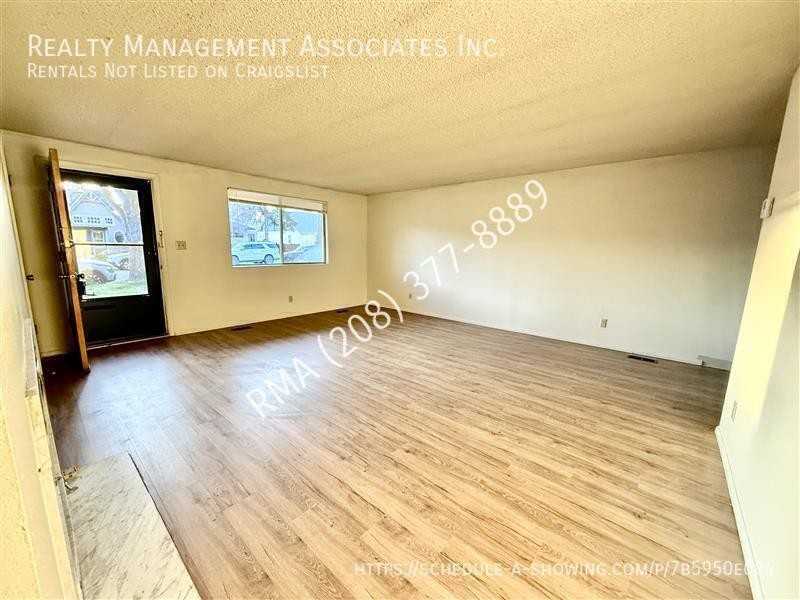 1617 S Michigan Ave - Photo 4 of 12