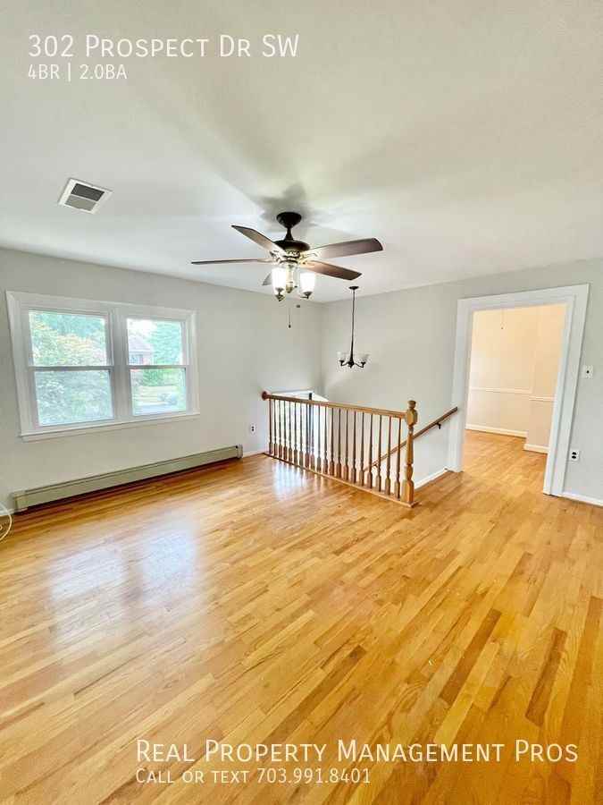 302 Prospect Dr Sw - Photo 5 of 32