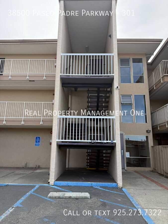 38500 Paseo Padre Pkwy #301 - Photo 3 of 22