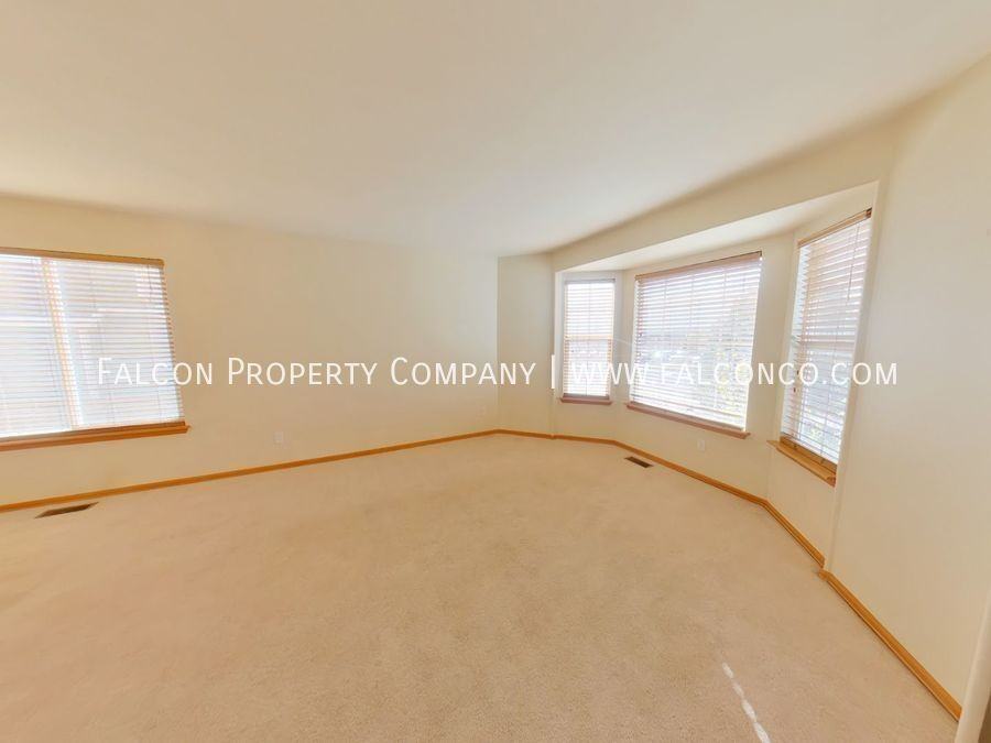 4883 Jedediah Smith Rd - Photo 3 of 25