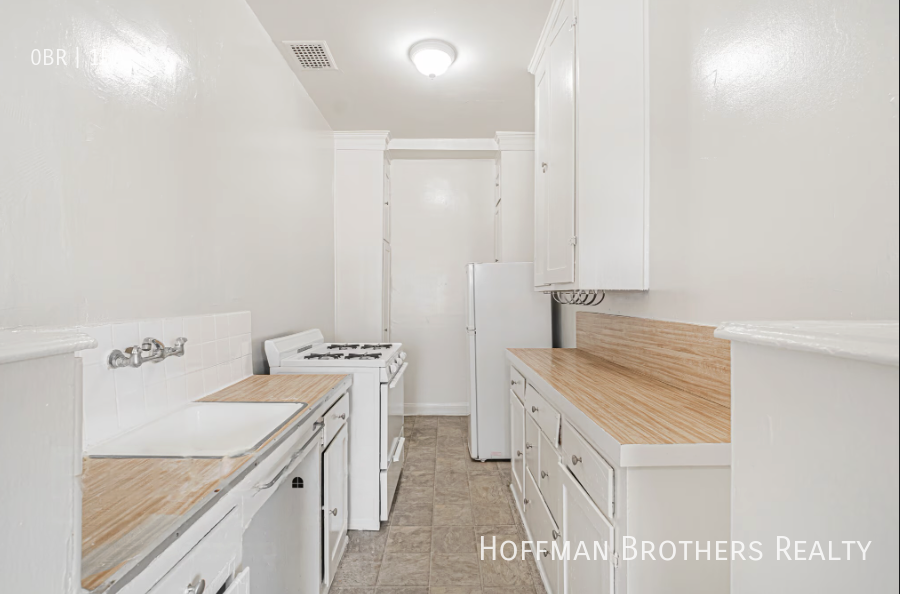 3918 Beverly Blvd #507 - Photo 2 of 4