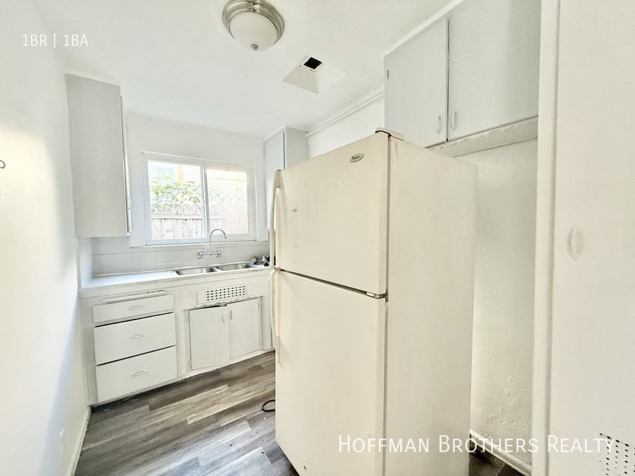 1520 Meadowbrook Ave #15 - Photo 3 of 5