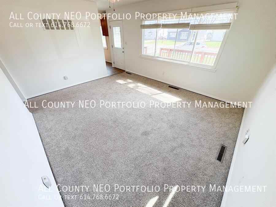 1748 Ward Rd - Photo 5 of 19