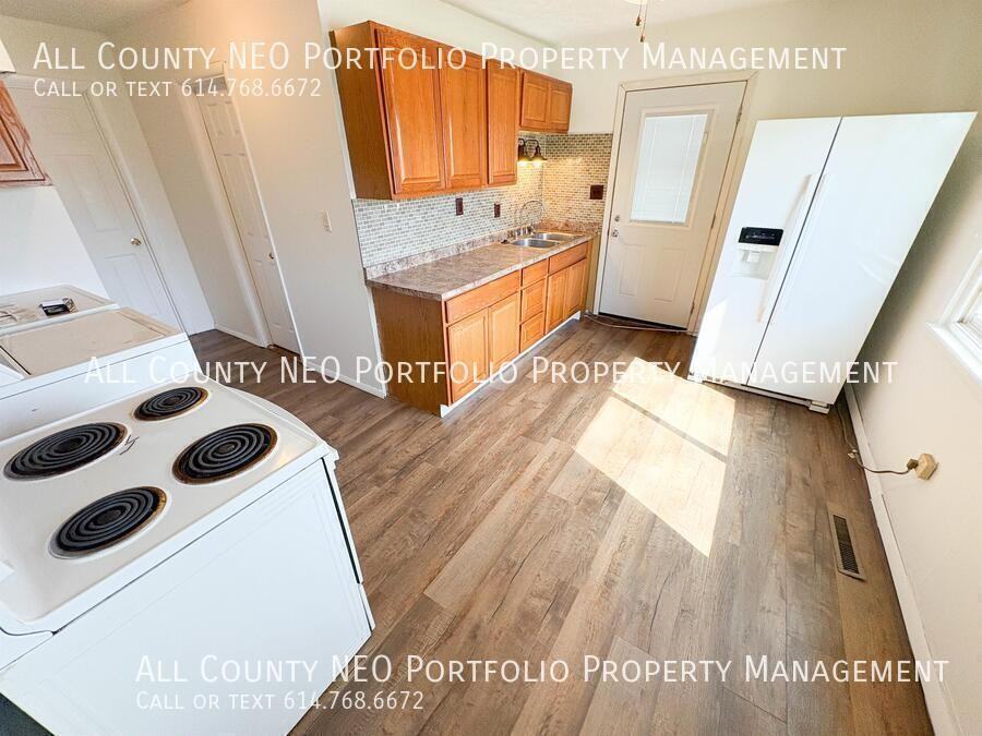 1748 Ward Rd - Photo 6 of 19