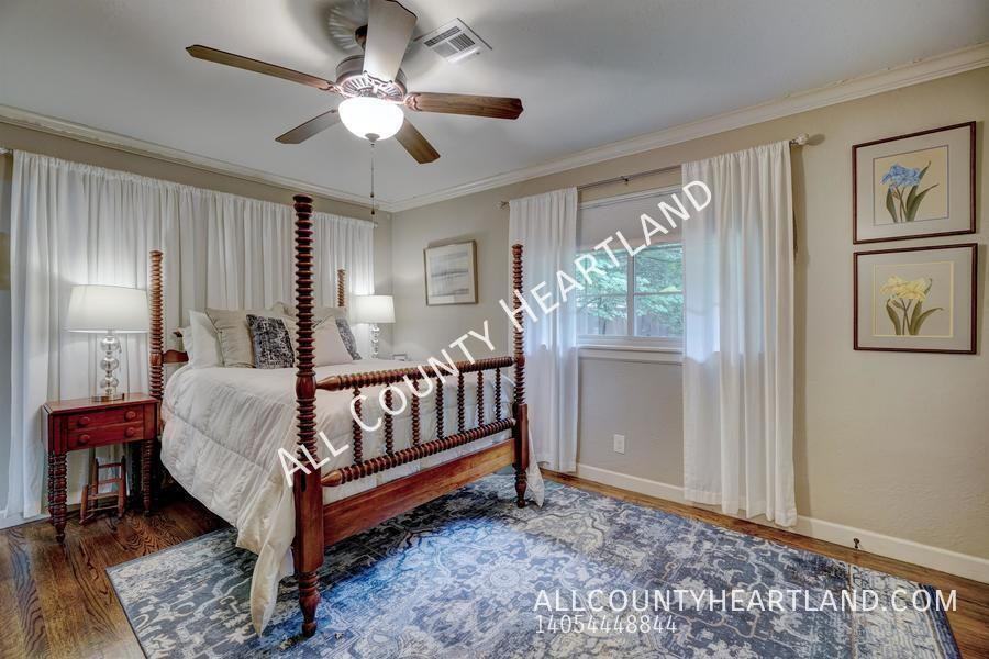 2948 Kerry Ln - Photo 6 of 15