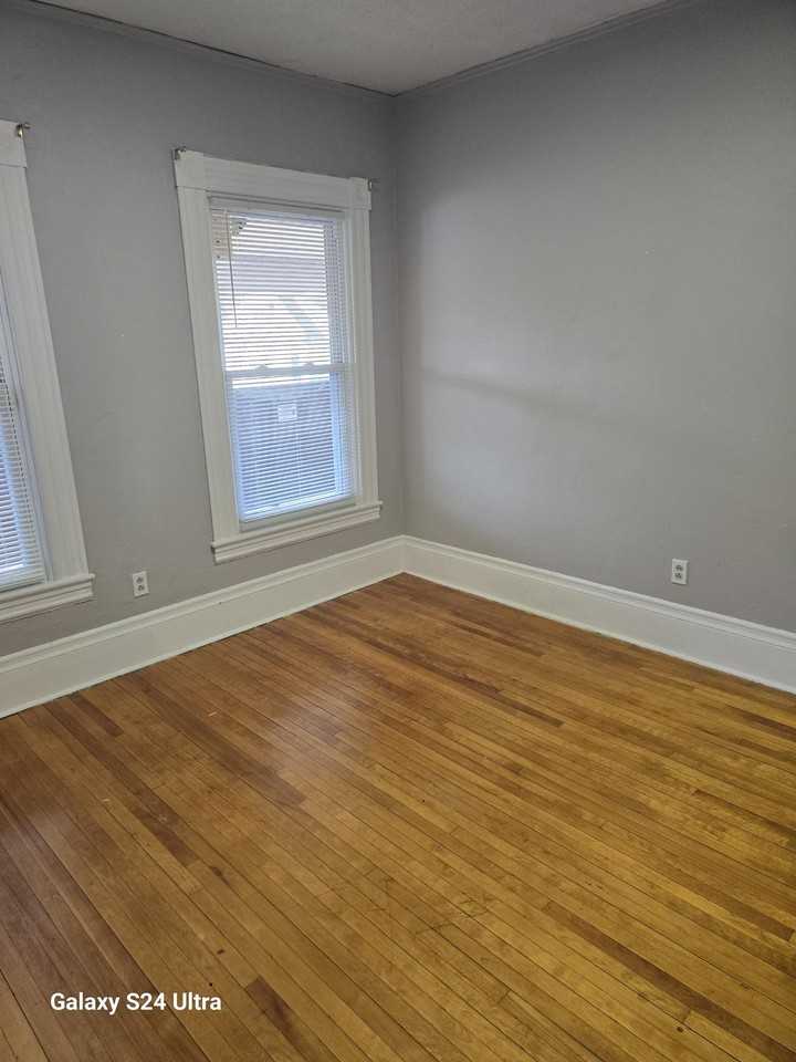 54 Woodland St #03 - Photo 6 of 9