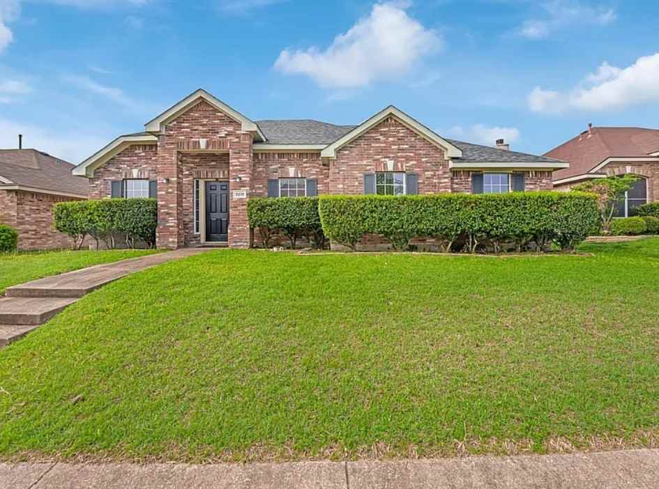 3213 Bent Oak Dr #NA - Photo 3 of 5