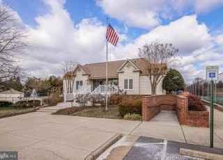 6039 Curtier Dr #A - Photo 5 of 18