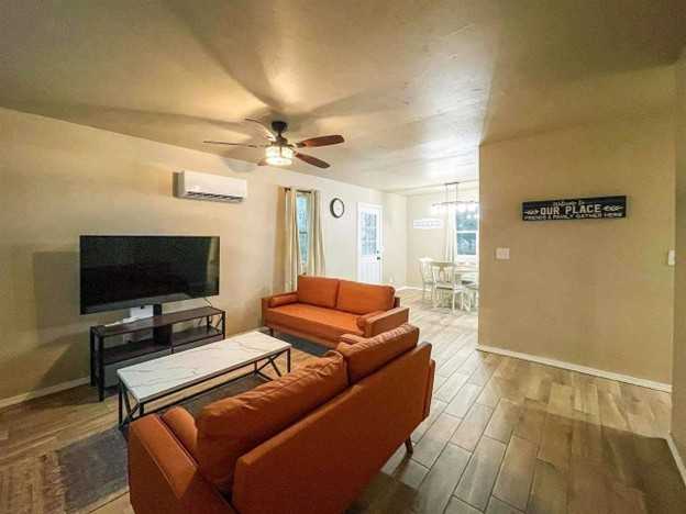 923 E Virginia Ave #NA - Photo 7 of 18