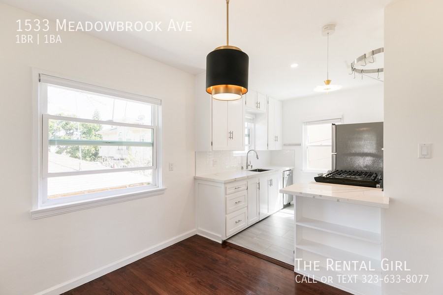 1533 Meadowbrook Ave - Photo 4 of 20