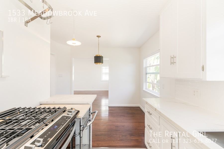 1533 Meadowbrook Ave - Photo 6 of 20