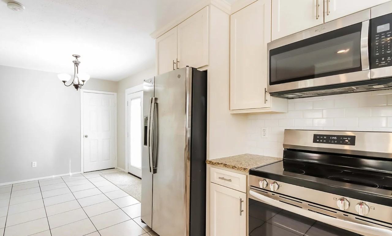 2910 Clear Ridge Dr #NA - Photo 5 of 15