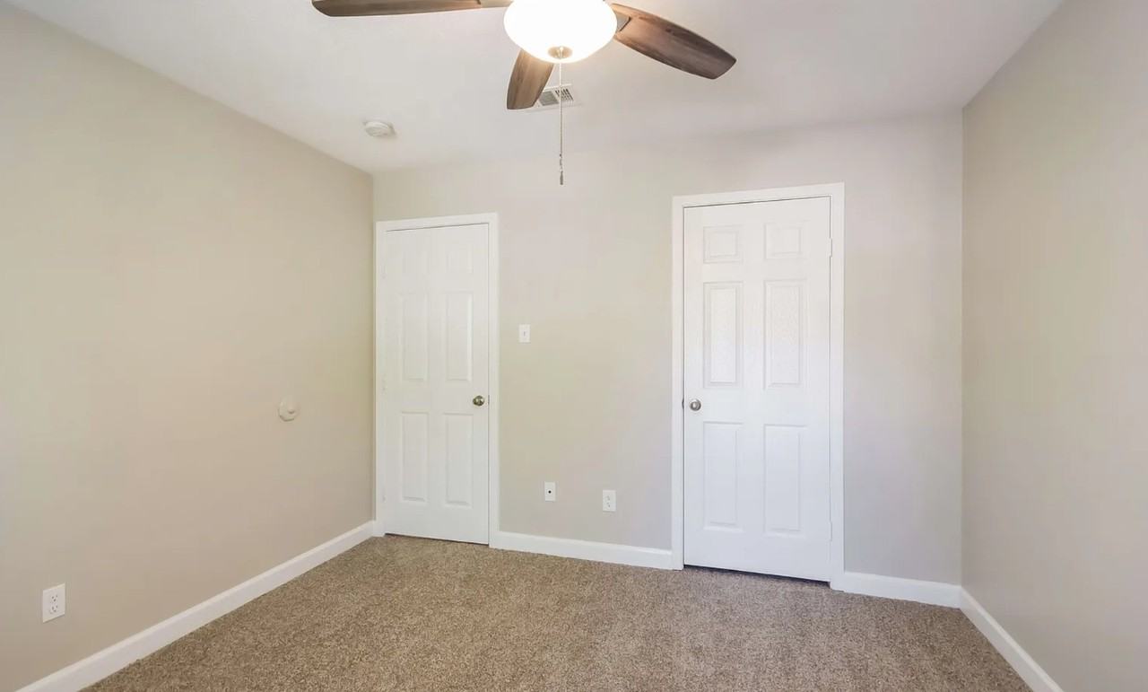 2910 Clear Ridge Dr #NA - Photo 7 of 15