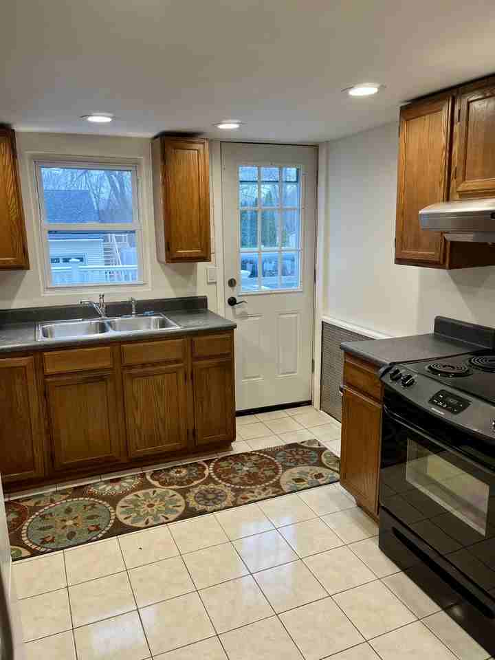 131 Wallingford Rd #NA - Photo 6 of 14