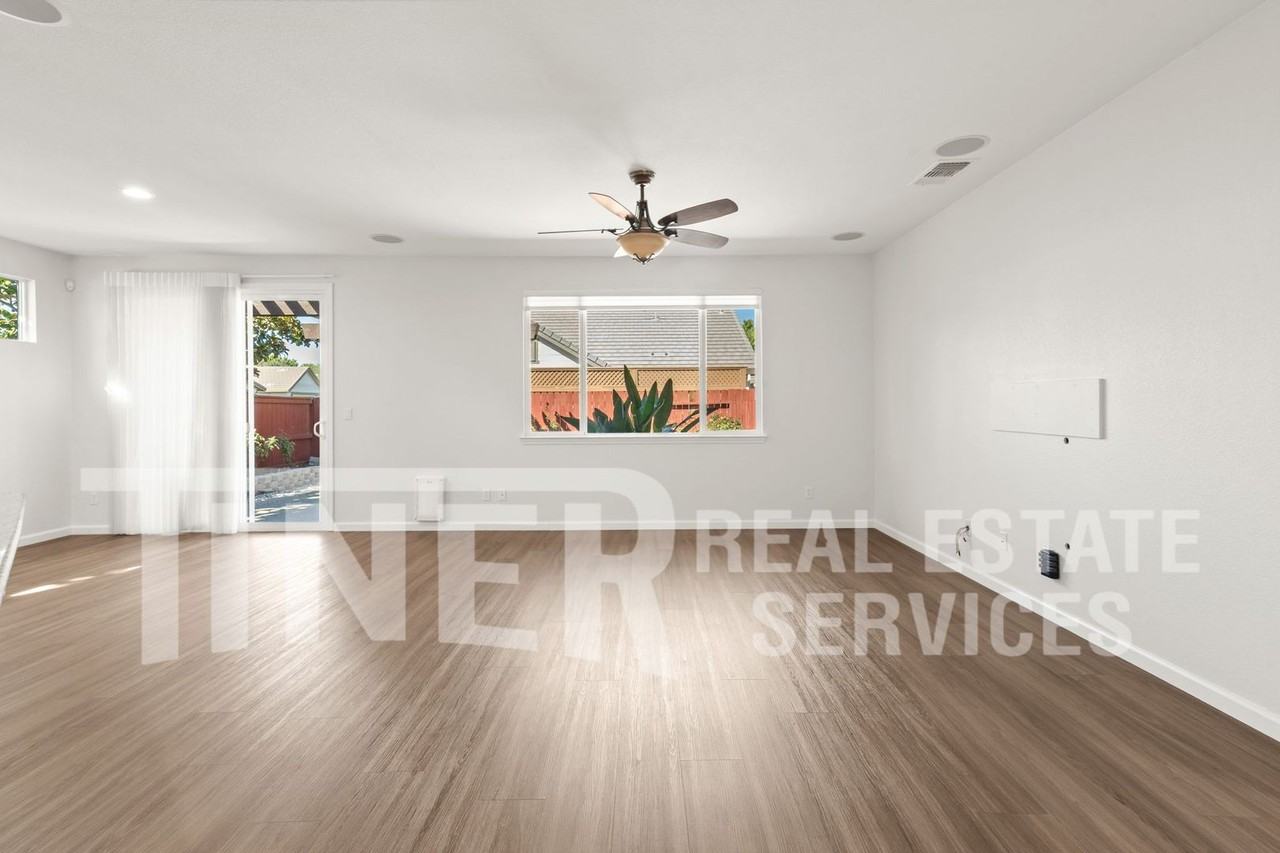 9656 Oakham Way - Photo 2 of 24