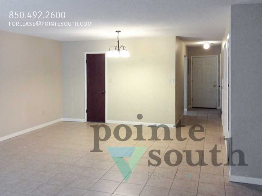 514 Parkview Rd Nw #C - Photo 2 of 10