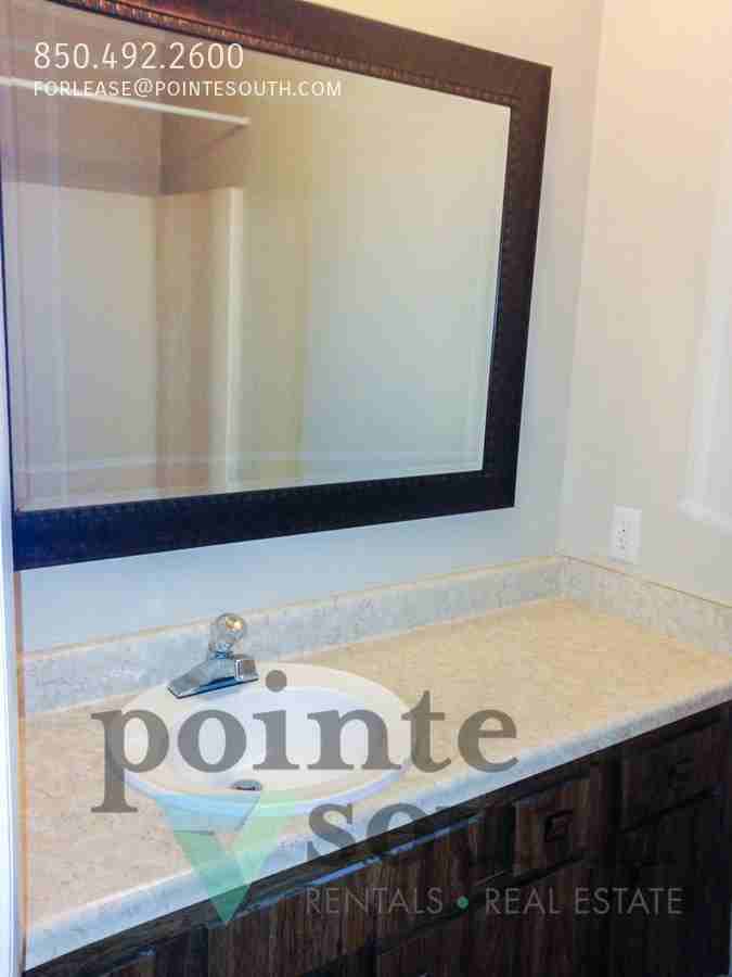 514 Parkview Rd Nw #C - Photo 7 of 10