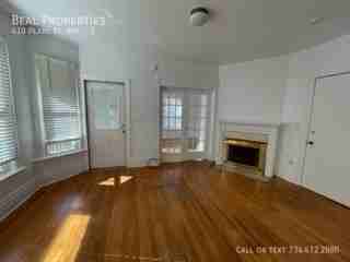 410 Pearl St #3 - Photo 5 of 15