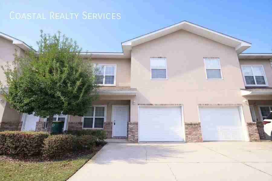 1490 Bentley Cir - Photo 2 of 25