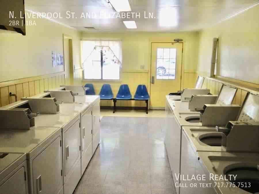 Liverpool & Elizabeth Ln. #E - Photo 6 of 50