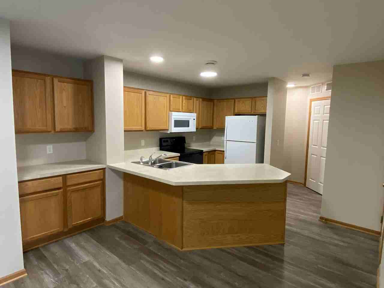 2591 Yellowstone Dr #2591 - Photo 4 of 16