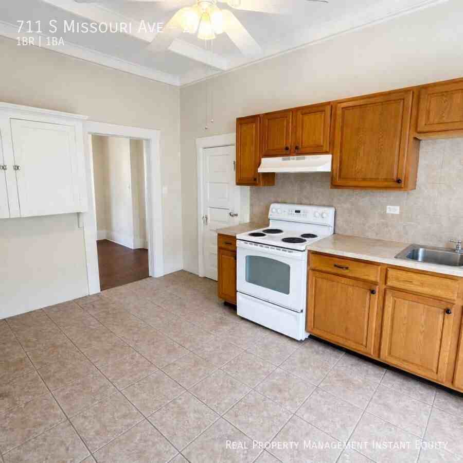 711 S Missouri Ave #2 - Photo 6 of 13