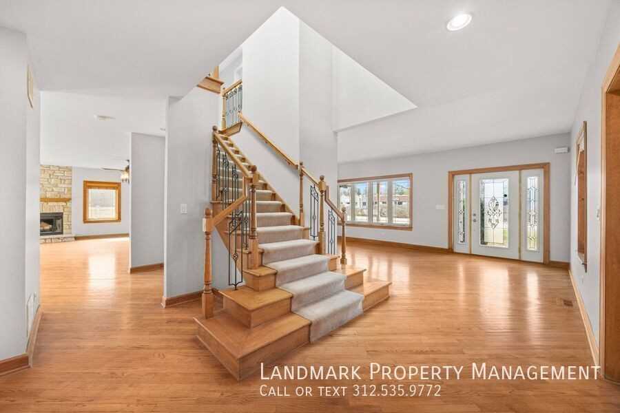 12313 S 71st Ct - Photo 7 of 39