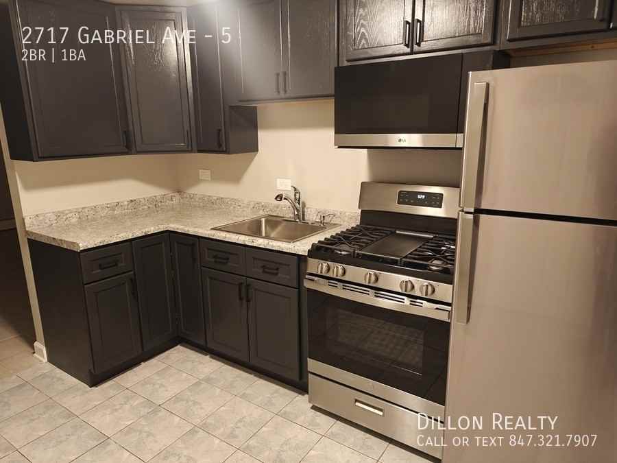 2717 Gabriel Ave #5 - Photo 2 of 8