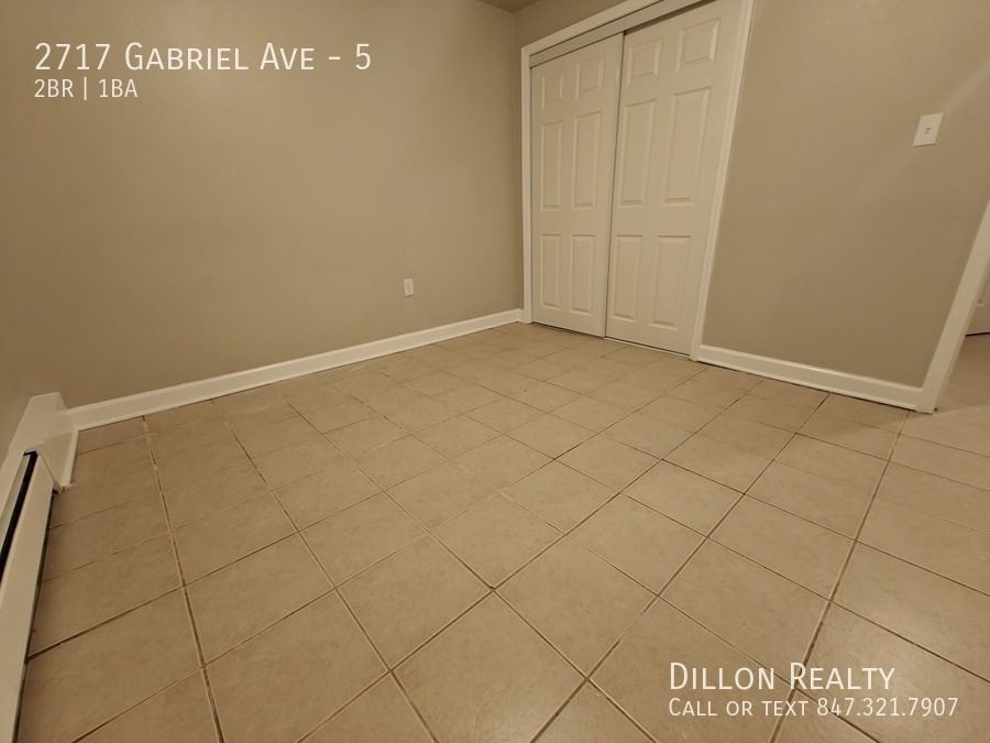 2717 Gabriel Ave #5 - Photo 4 of 8