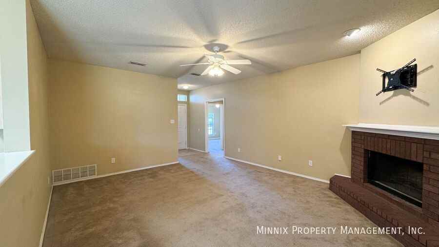 7514 Paris Ave - Photo 7 of 34