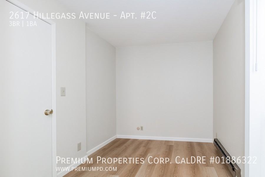 2617 Hillegass Ave #2C - Photo 4 of 44