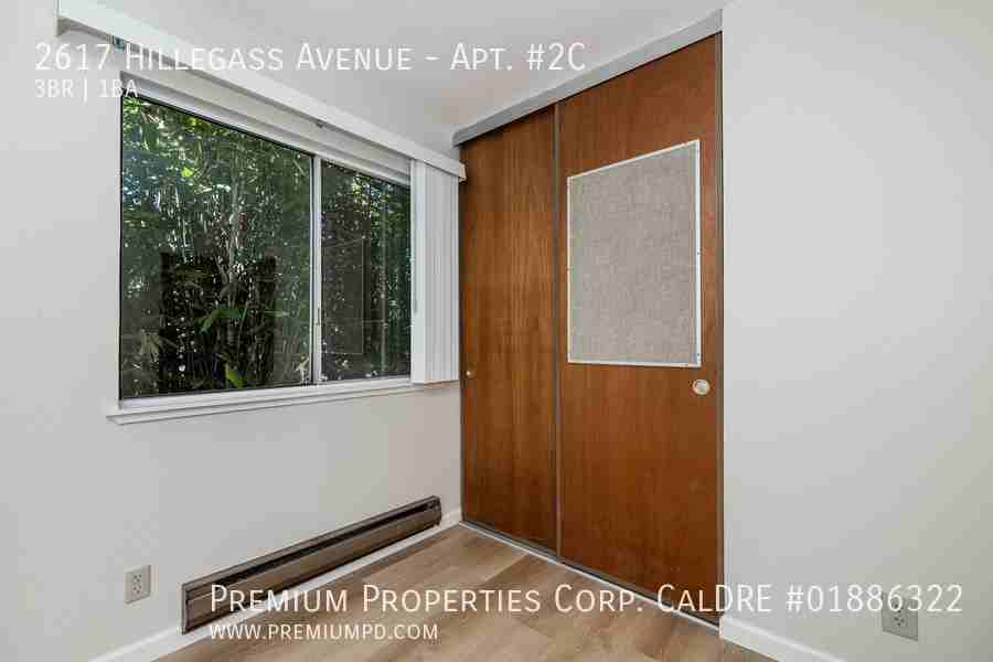 2617 Hillegass Ave #2C - Photo 7 of 44