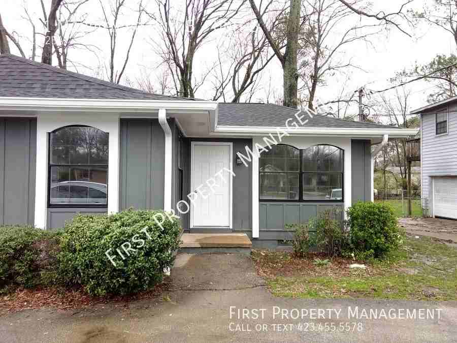 1111 Mcbrien Rd Unit B #B - Photo 2 of 20