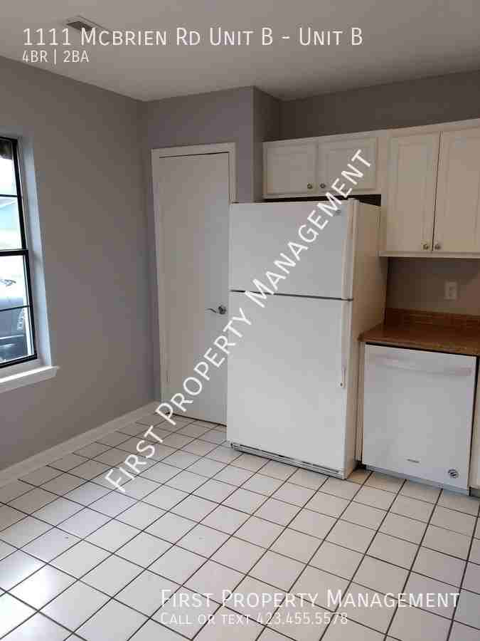 1111 Mcbrien Rd Unit B #B - Photo 3 of 20