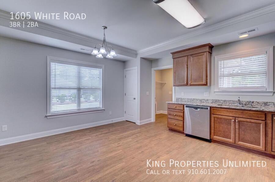 1605 White Rd - Photo 7 of 22