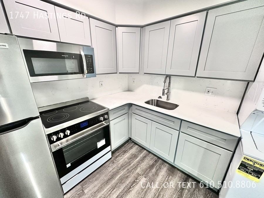 1747 Hastings Rd - Photo 4 of 10