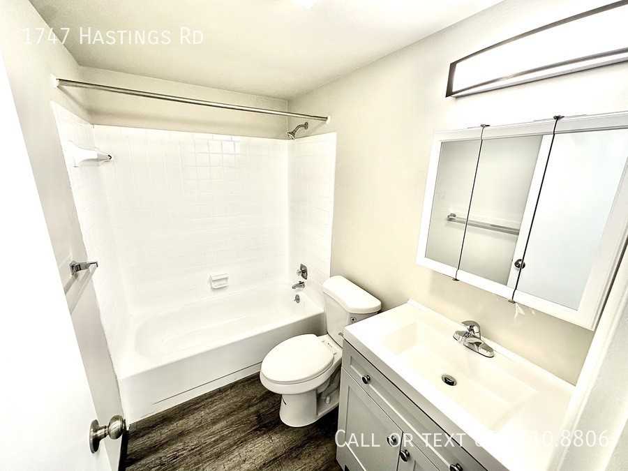 1747 Hastings Rd - Photo 6 of 10