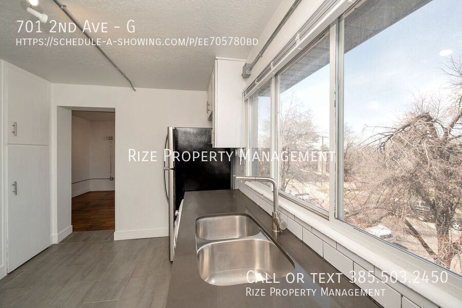 701 2nd Ave #G - Photo 4 of 17