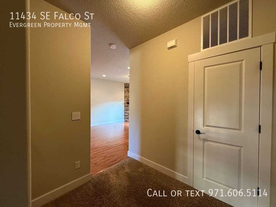 11434 Se Falco St - Photo 5 of 46