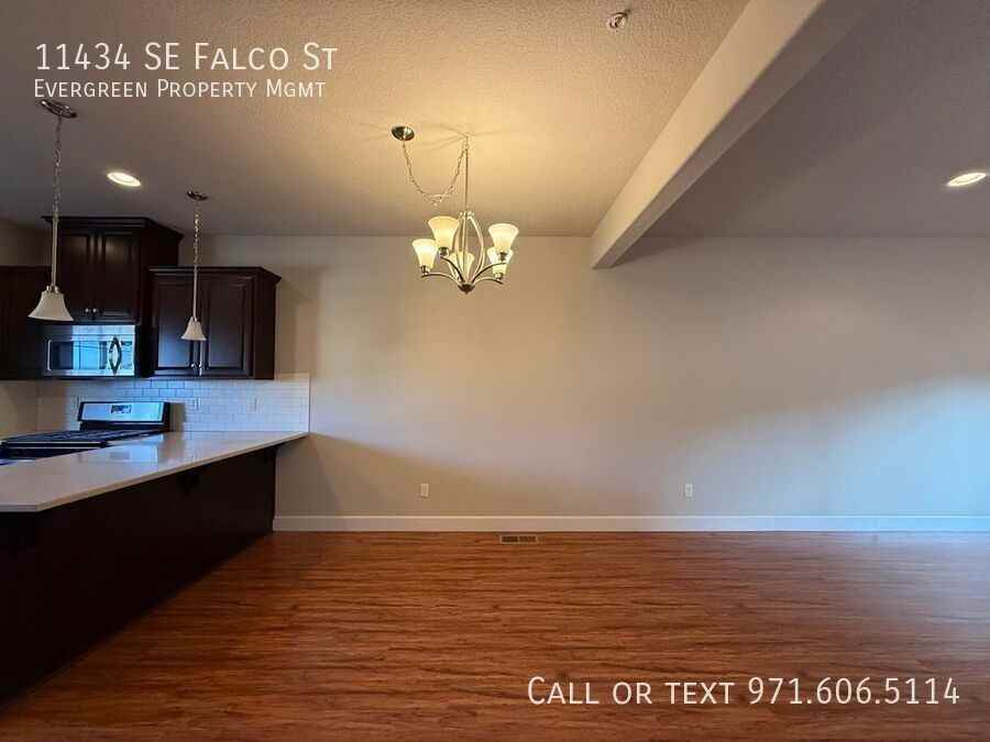 11434 Se Falco St - Photo 7 of 46