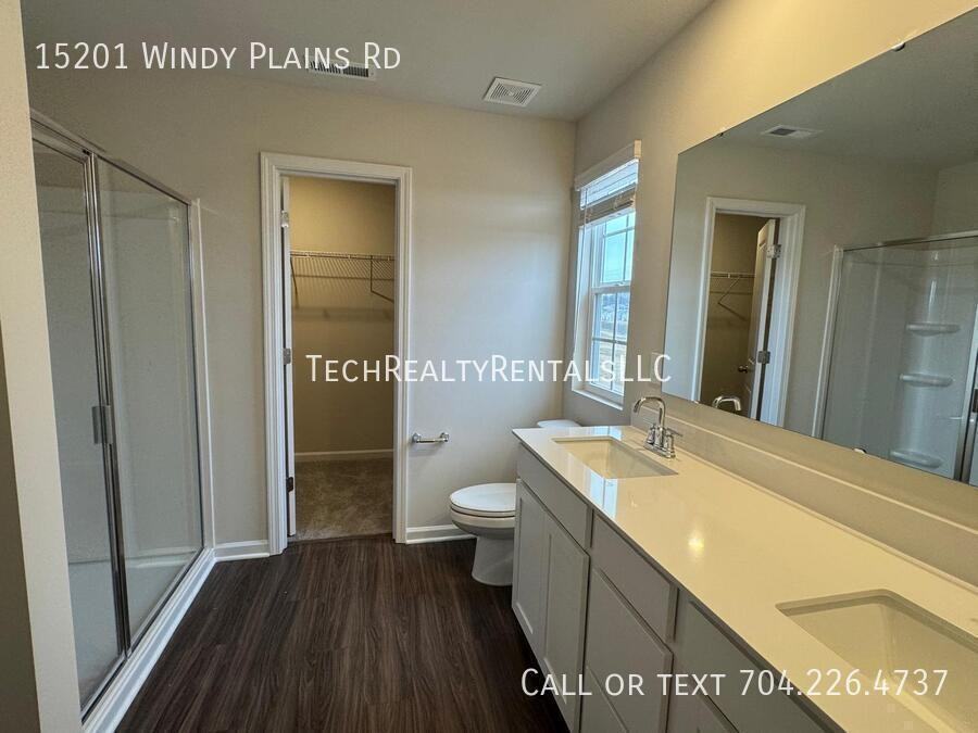 15201 Windy Plains Rd - Photo 7 of 13