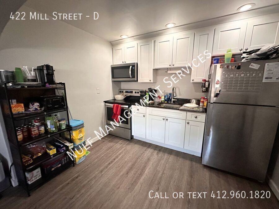 422 Mill St #D - Photo 3 of 6