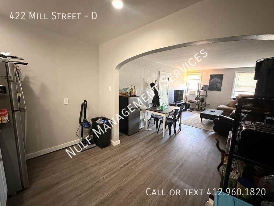 422 Mill St #D - Photo 4 of 6