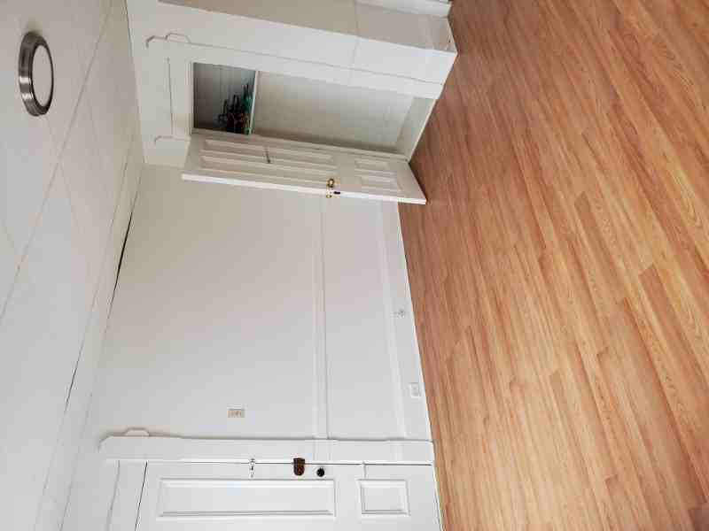 492 Pine St #2 - Photo 5 of 9